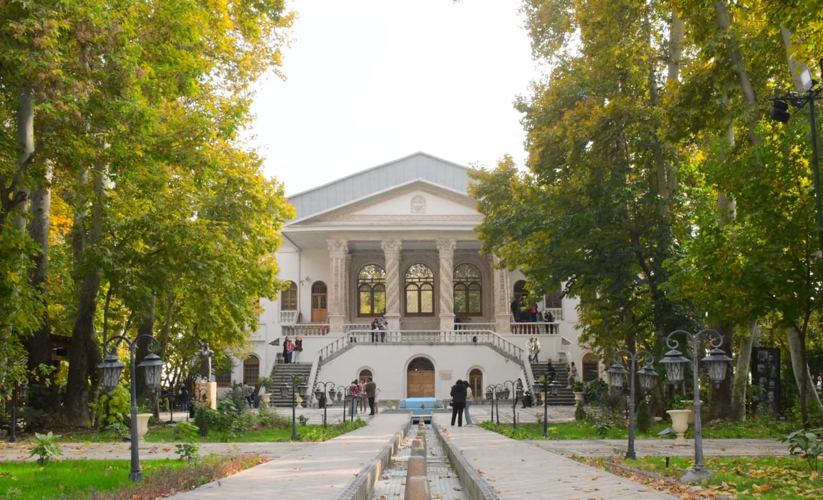 İran, iç işlerine müdahale iddiasıyla Fransa büyükelçisini çağırdı