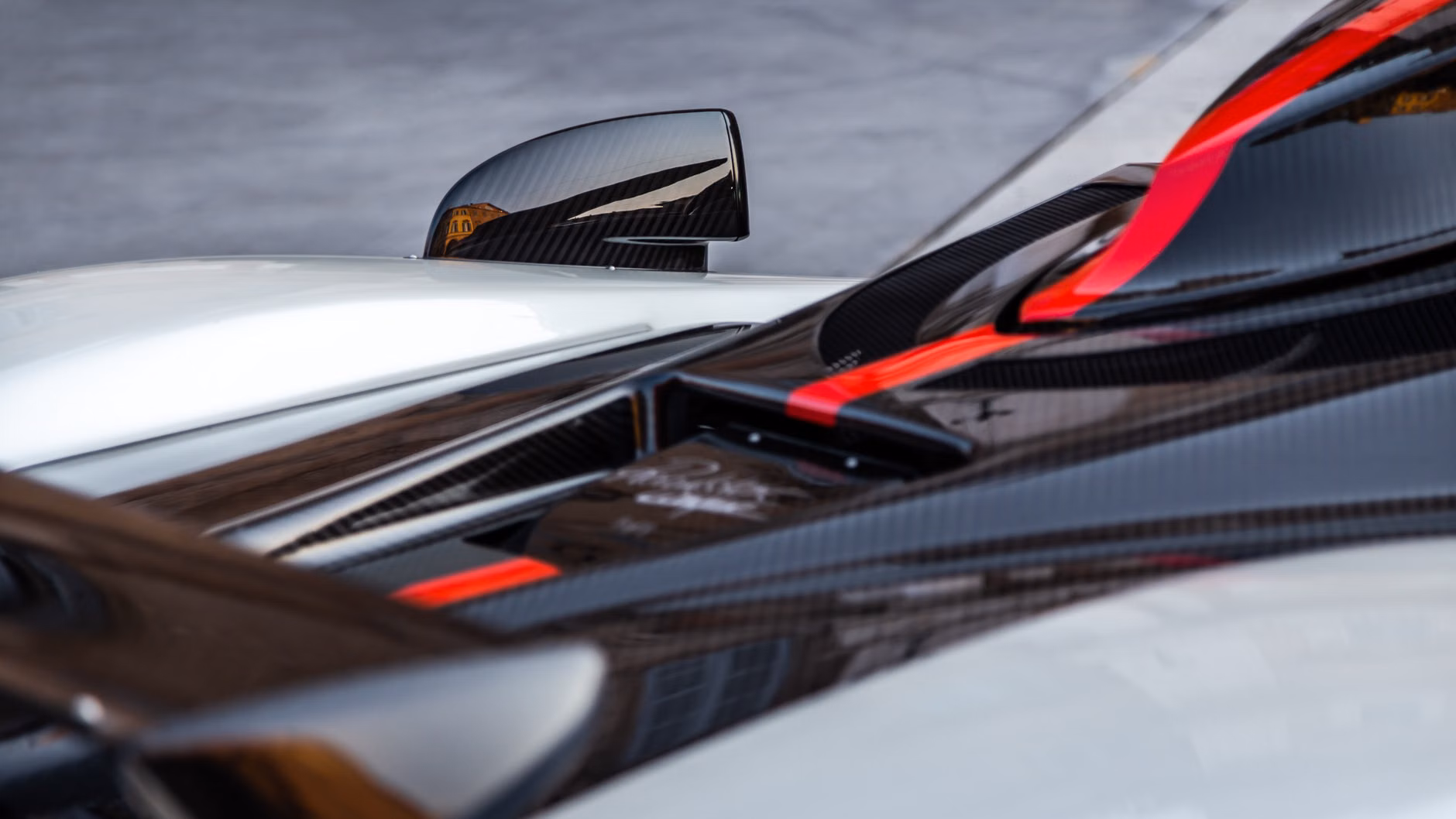 Nilu27 marka yeni hypercar modeli tanıtıldı