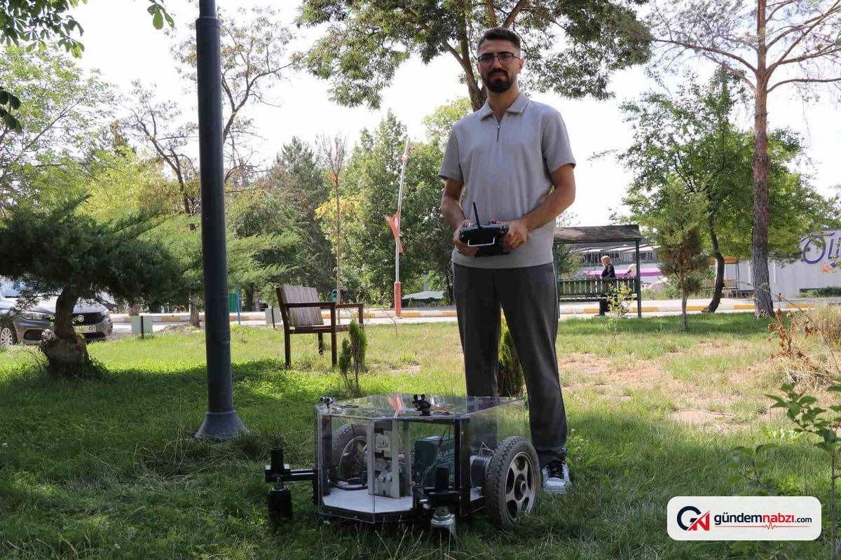 Sivas'ta öğrenciler otonom tarım aracı geliştirdi