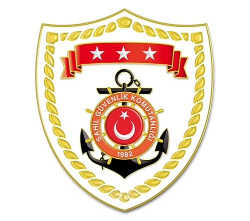 Muğla açıklarındaki ticari teknede yaralanan kişi tahliye edildi