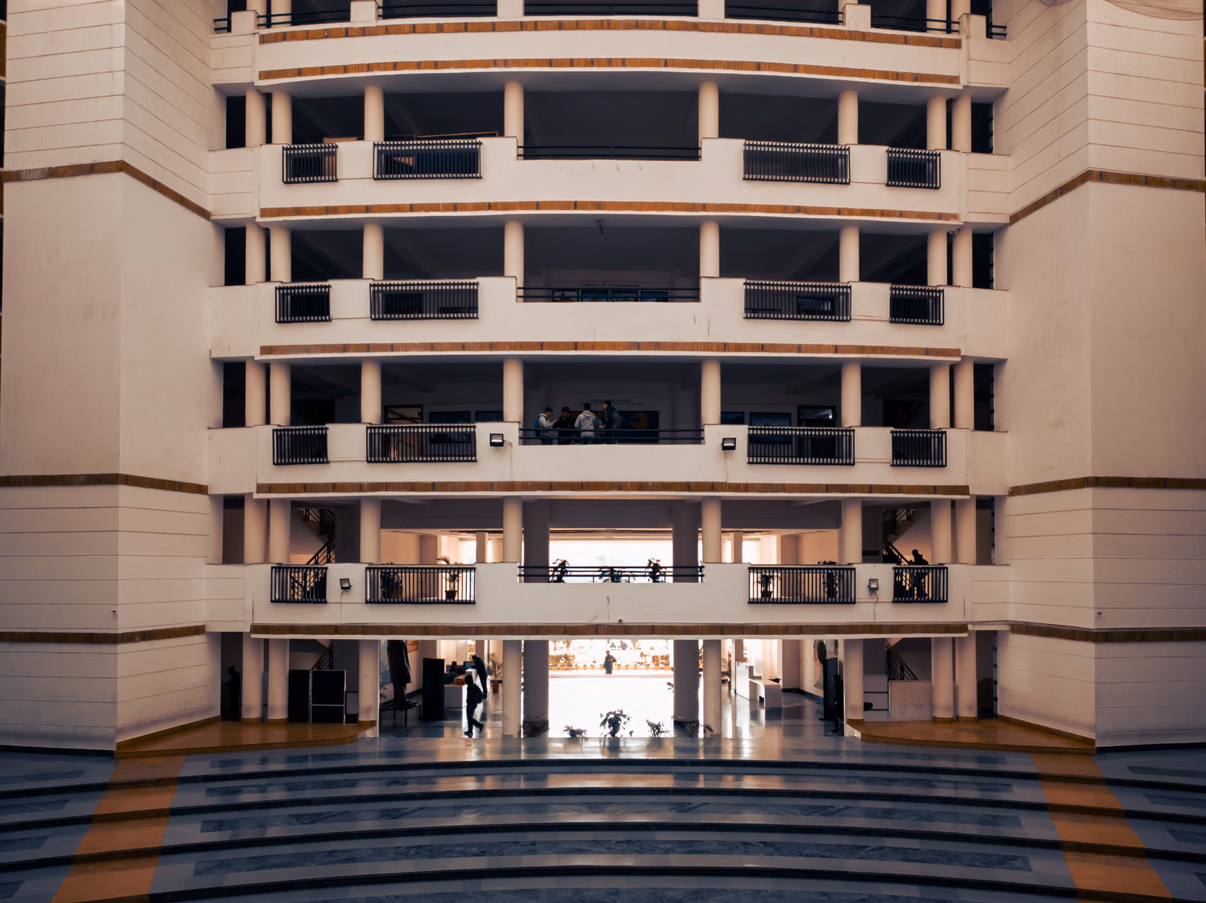 Rampur'da Jauhar Üniversitesi binalarının yıkımına karşı oturma eylemi
