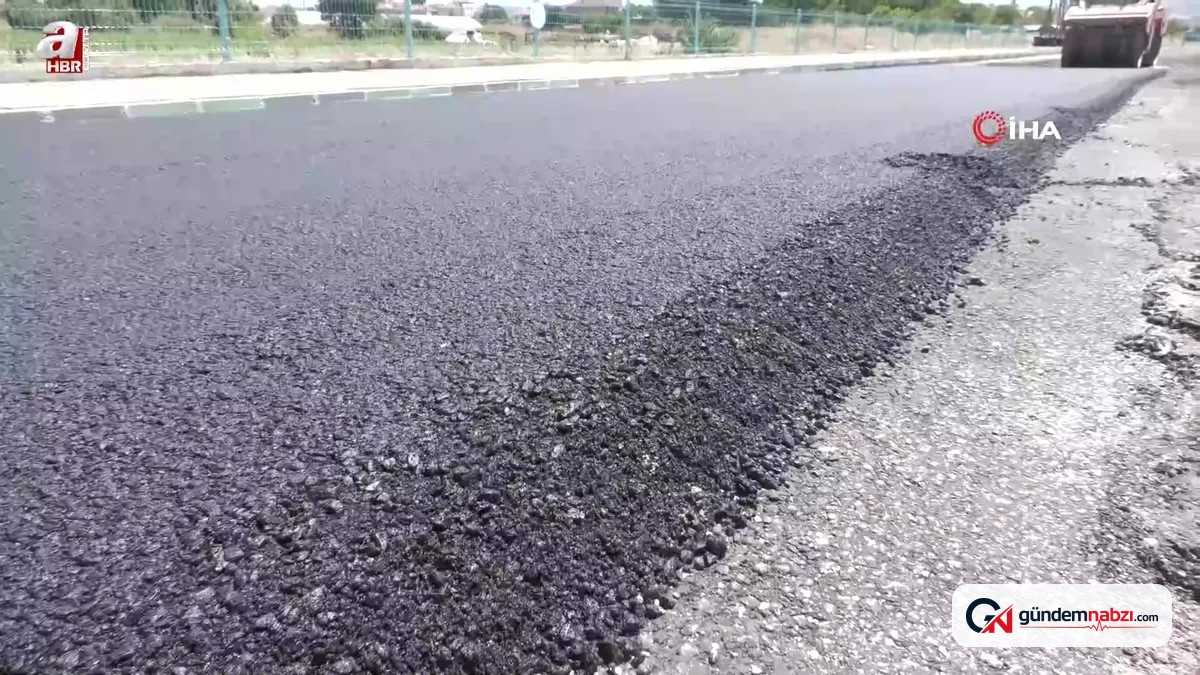 Manisa'nın Köprübaşı ilçesi ilk kez sıcak asfaltla tanıştı