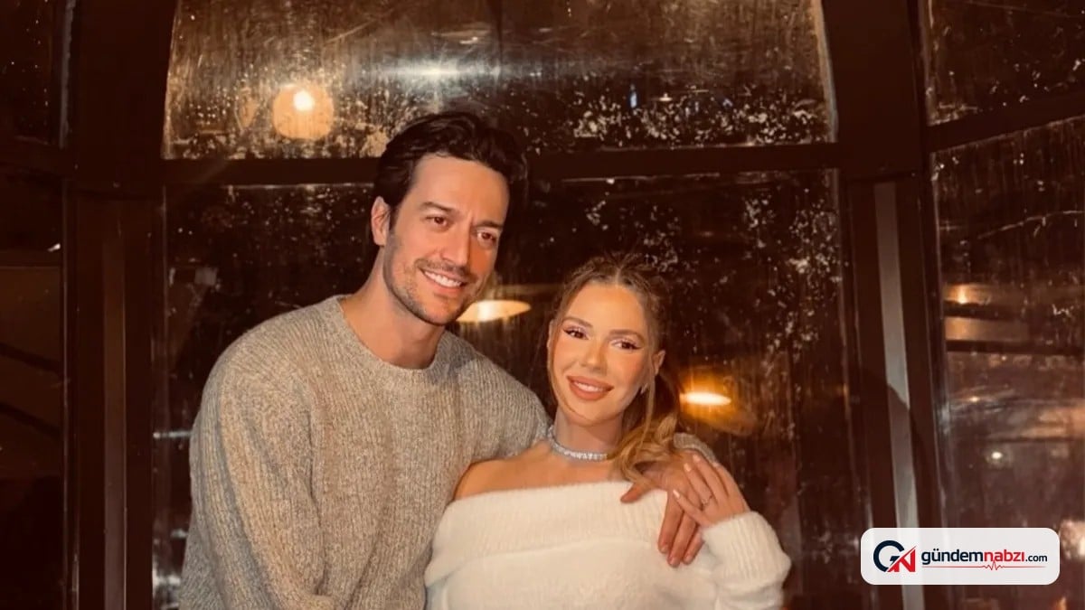 Feyyaz Şerifoğlu ve Merve Dinçkol, minik Defne Yaz ile aile pozu verdi