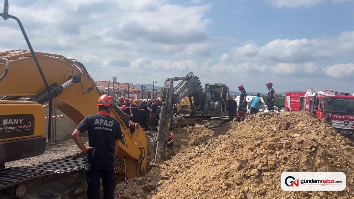 İstanbul Tuzla'da toprak kayması: Göçük altındaki işçi kurtarıldı