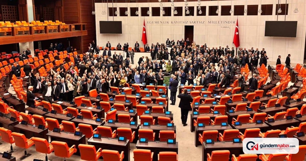 Mustafa Bilici, AKP'ye katılırsa Yeni Yol Grubu'nun milletvekili sayısı düşecek
