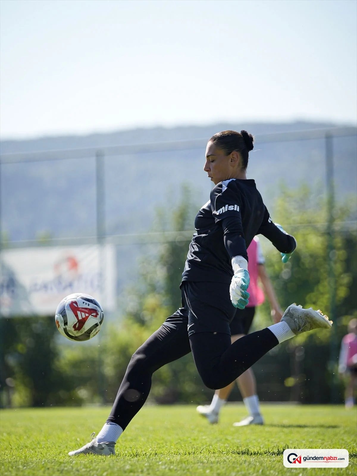 Beşiktaş Kadın Futbol Takımı Bolu'da Kamp Yapıyor