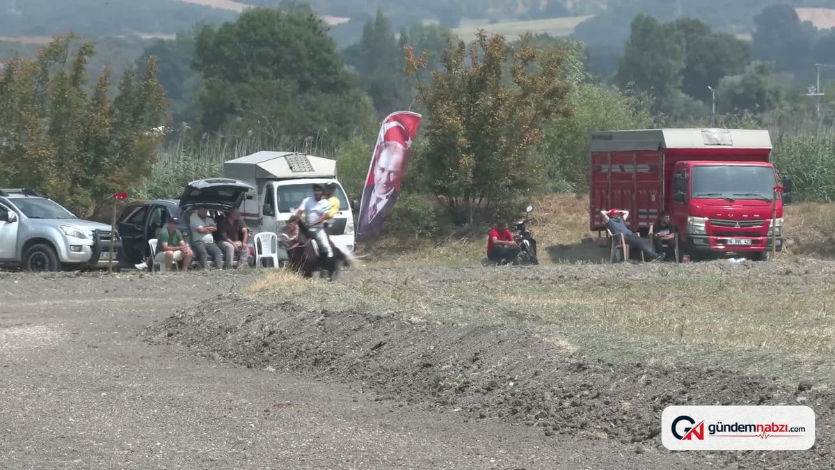 Bursa'da 30'uncu akçalar rahvan at yarışları yapıldı