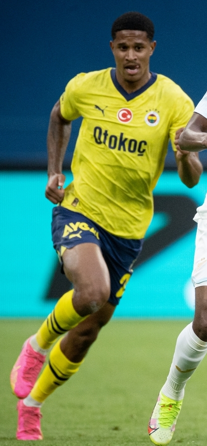 Fenerbahçe, Jayden Oosterwolde için 20 milyon Euro teklif aldı