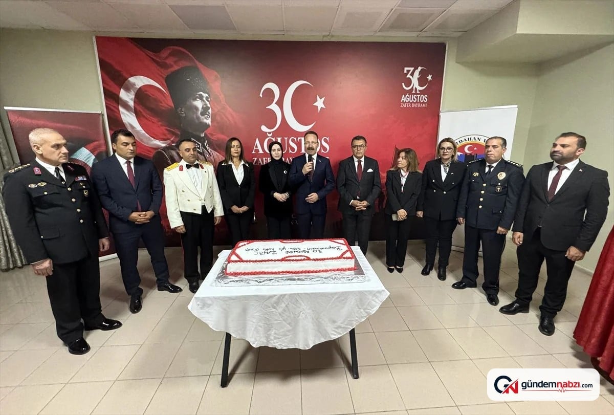 Erzurum, Ardahan ve Kars'ta Zafer Bayramı resepsiyonu düzenlendi