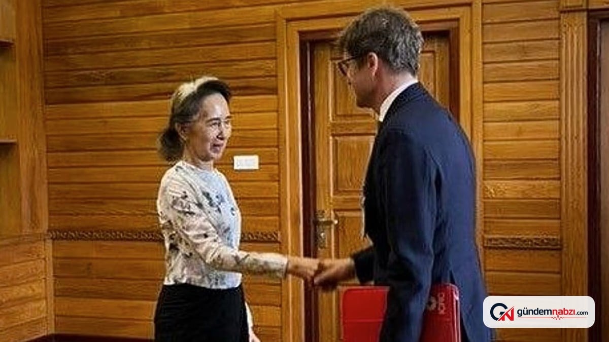 Aung San Suu Kyi, Kızıl Haç yetkilisi ile görüştü