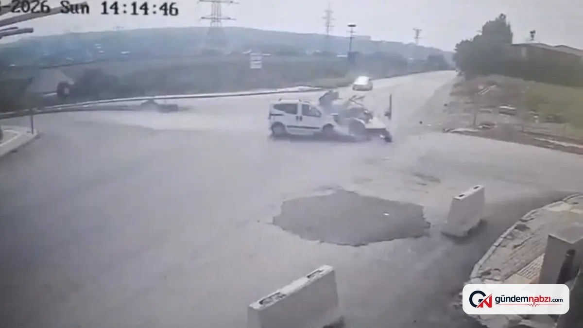 Osmaniye'de hafif ticari araçla otomobil çarpıştı: 2 yaralı