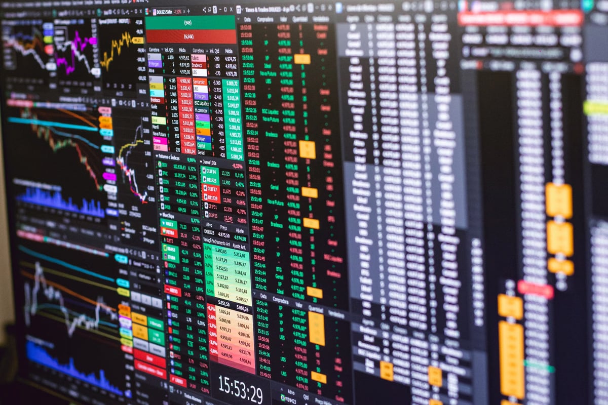 Borsa günün ilk yarısında değer kazandı