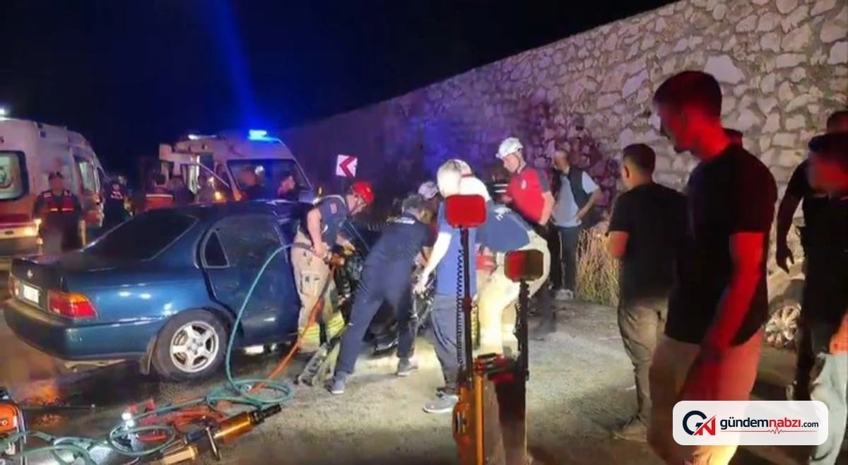 Bursa'da trafik kazasında 7 kişi yaralandı, 2 kişi öldü