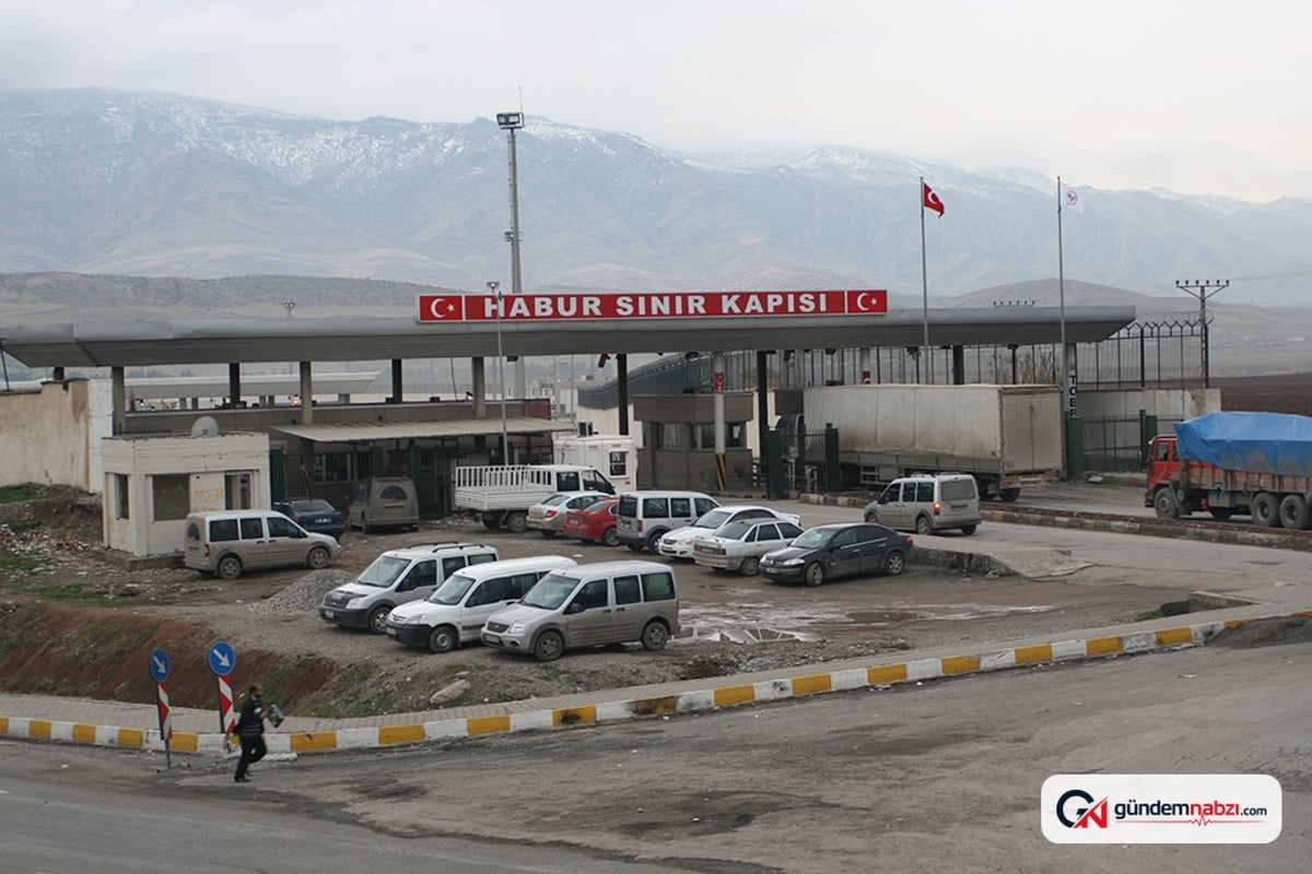 Şırnak'ta Filistin konvoyunun bekletilmesine tepki gösterildi