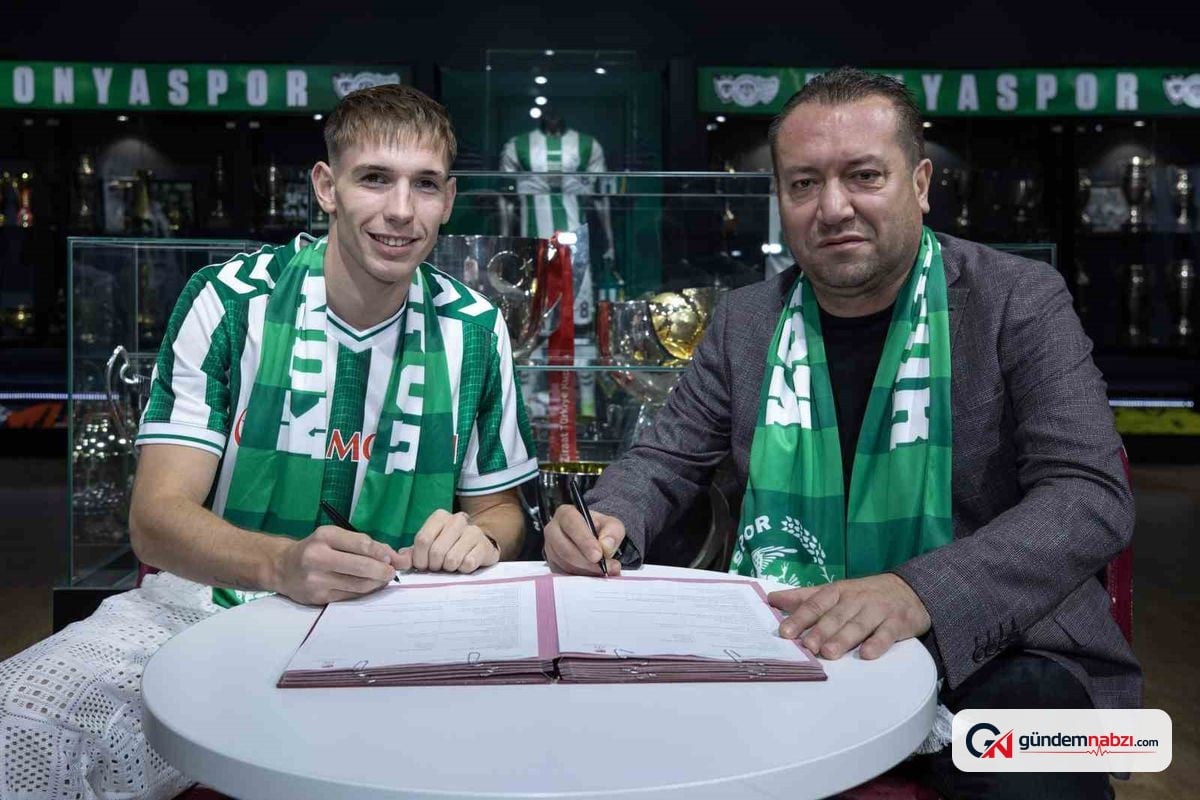 Konyaspor, Rajmund Toth ile 4 yıllık sözleşme imzaladı