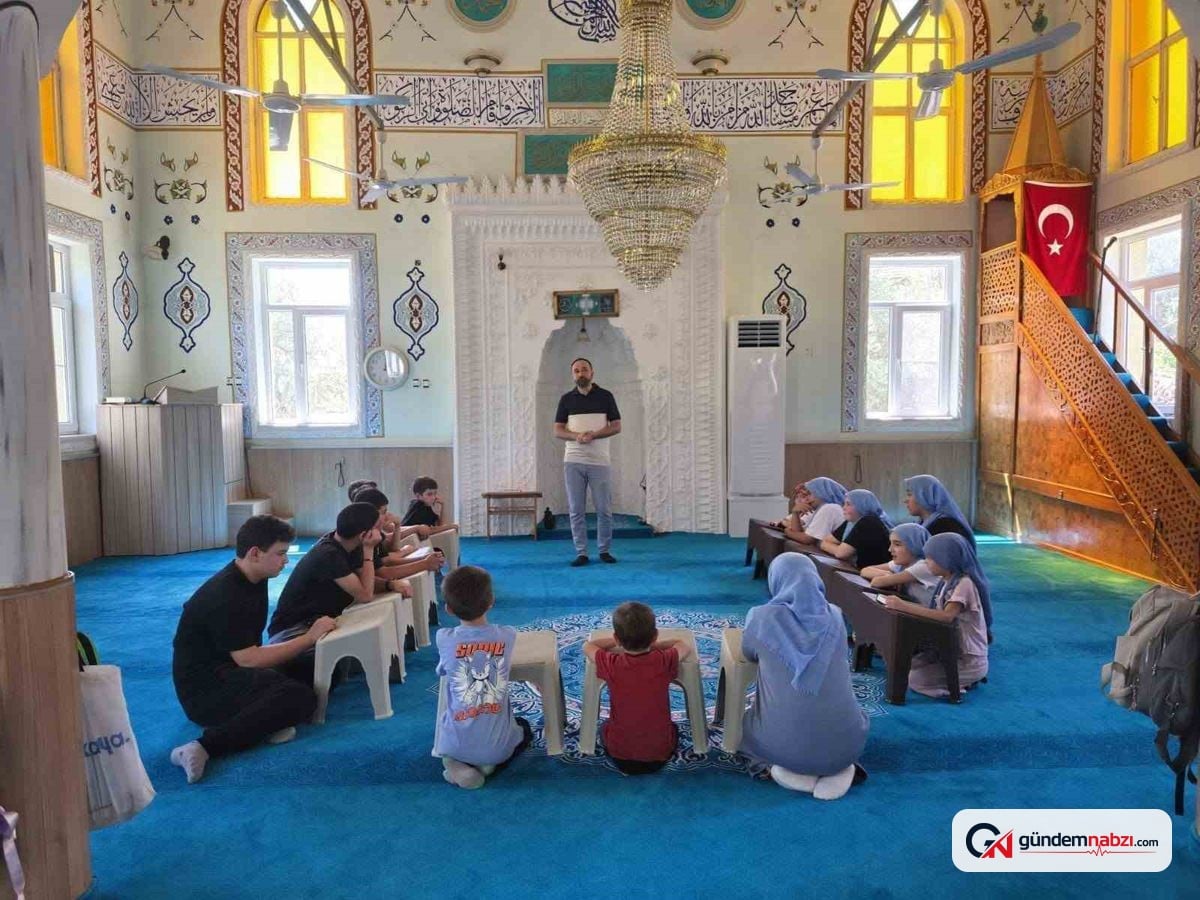 Kuyucak'ta Yaz Kur'an kursu öğrencilerine rehberlik seminerleri