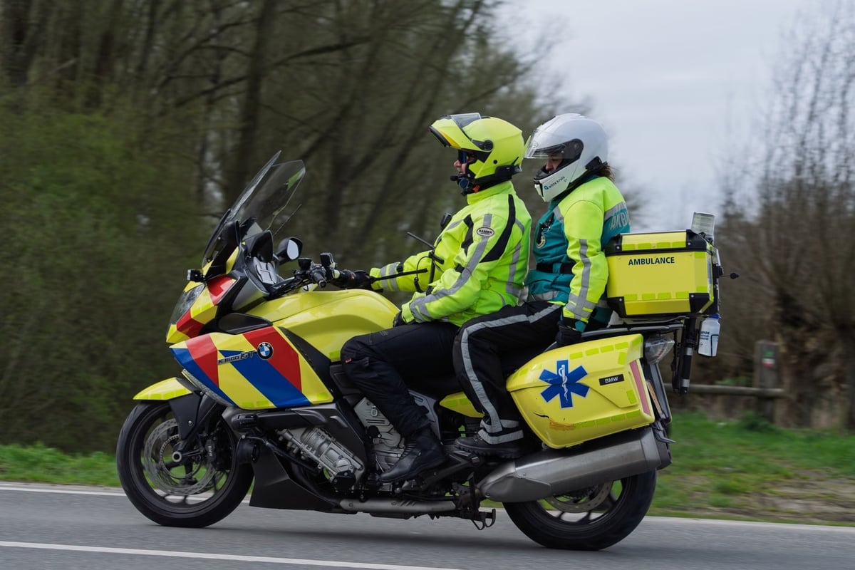 Hindistan'dan iki tekerlekli ambulans düzenlemesi