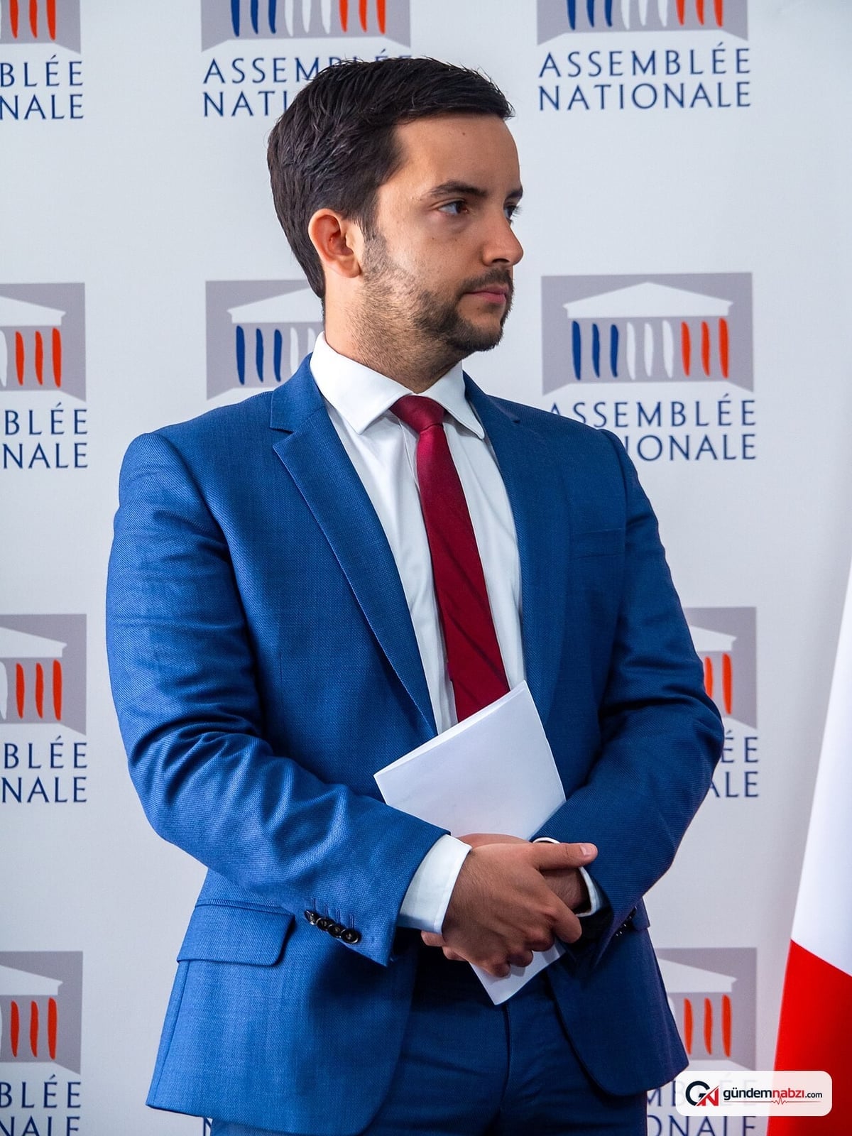 Fransız milletvekili başörtüsü takana para cezası uygulayacak