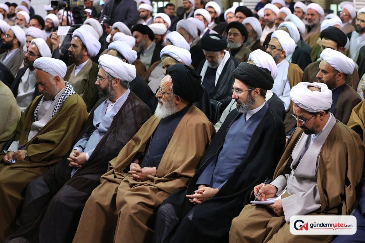 İran Mücteba Hamaney'in oturum görüntülerini yayınladı