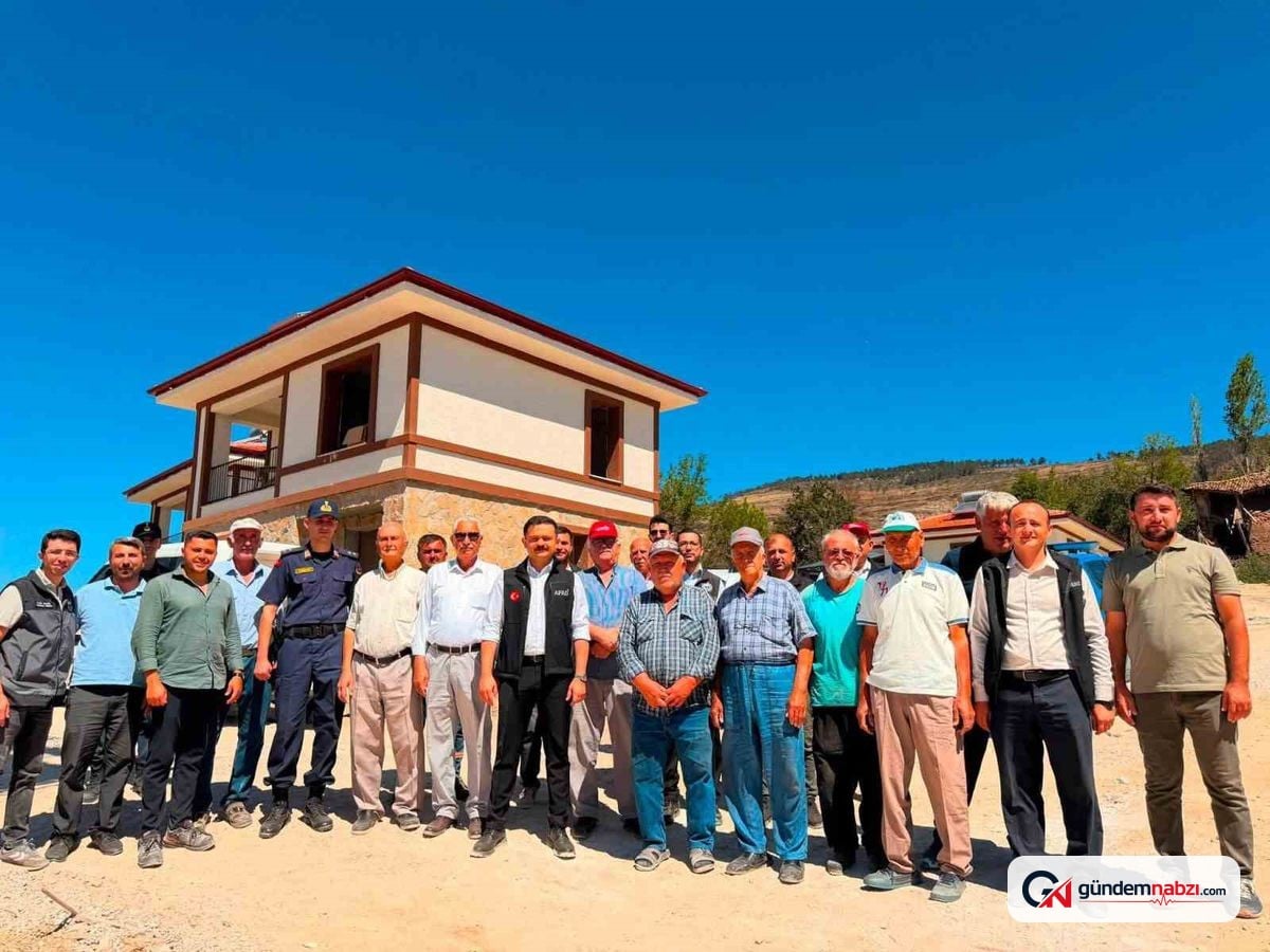 Bilecik'te Kaymakam yangın bölgesindeki konutları inceledi