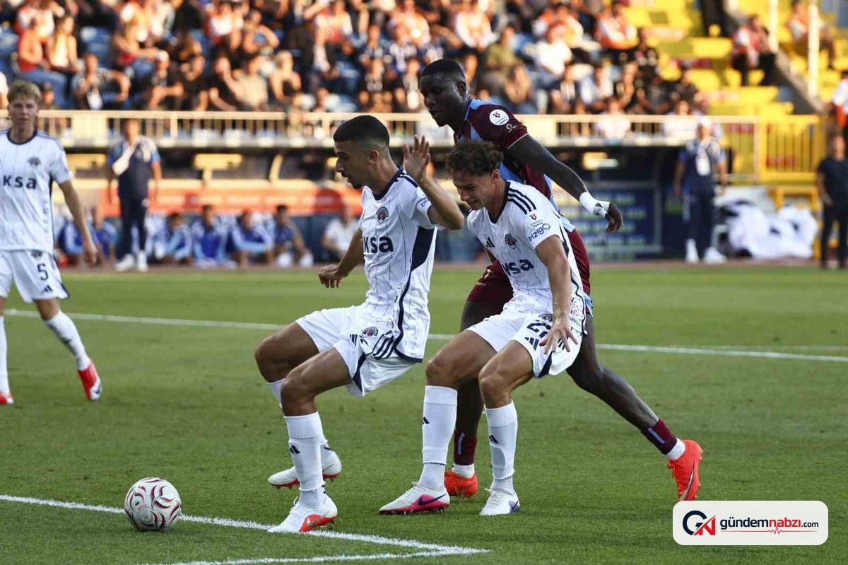 Trabzonspor ilk yarıyı Saviolo'nun golüyle önde kapattı