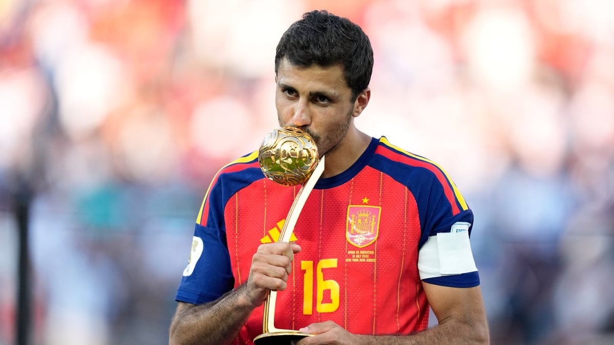 Barcelona ve Real Madrid, Manchester Cityli Rodri'yi istiyor