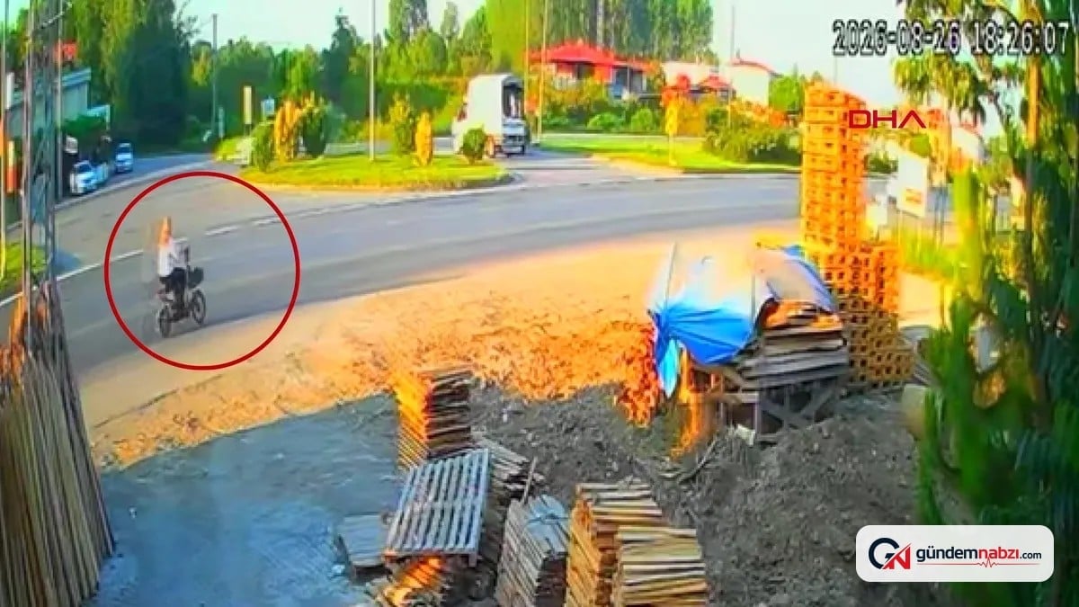 Samsun'da bisikletli Esra Turan'a otomobil çarptı: Kaza güvenlik kamerasında