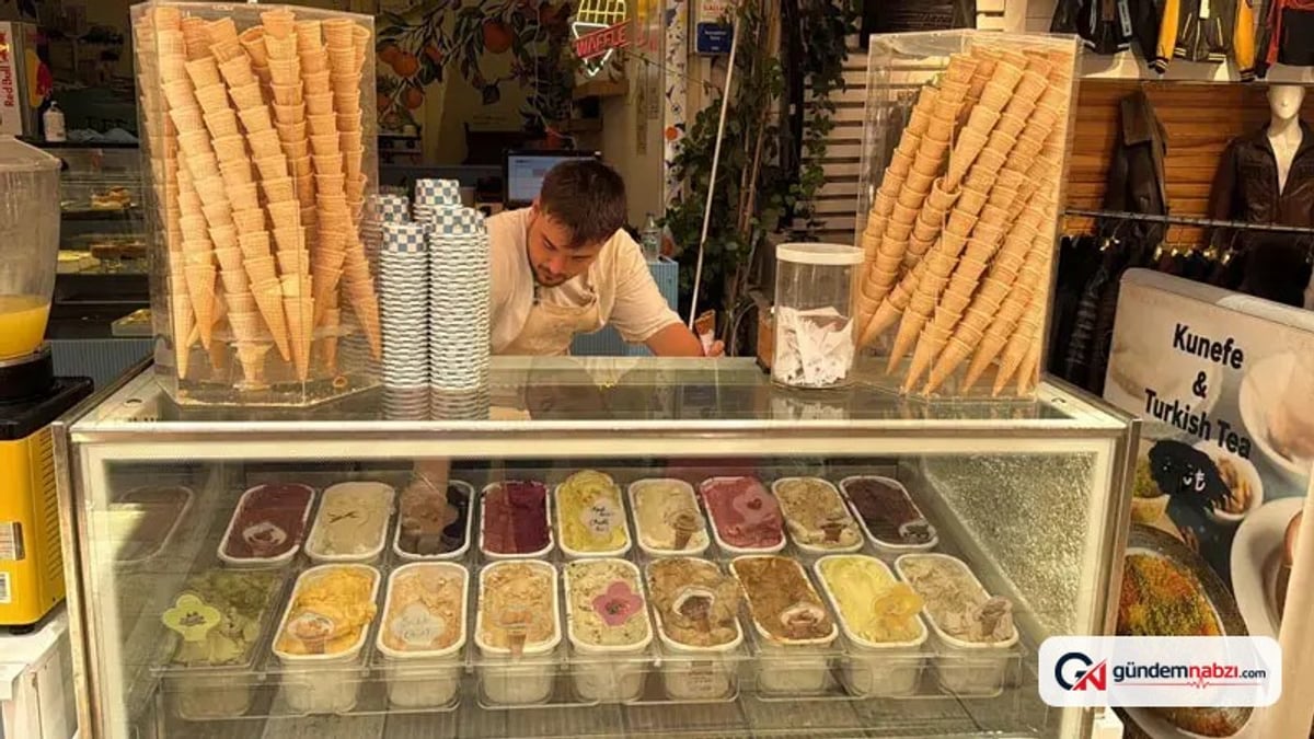 Muğla Bodrum'da dondurma fiyatları 50 ile 400 lira arasında değişiyor