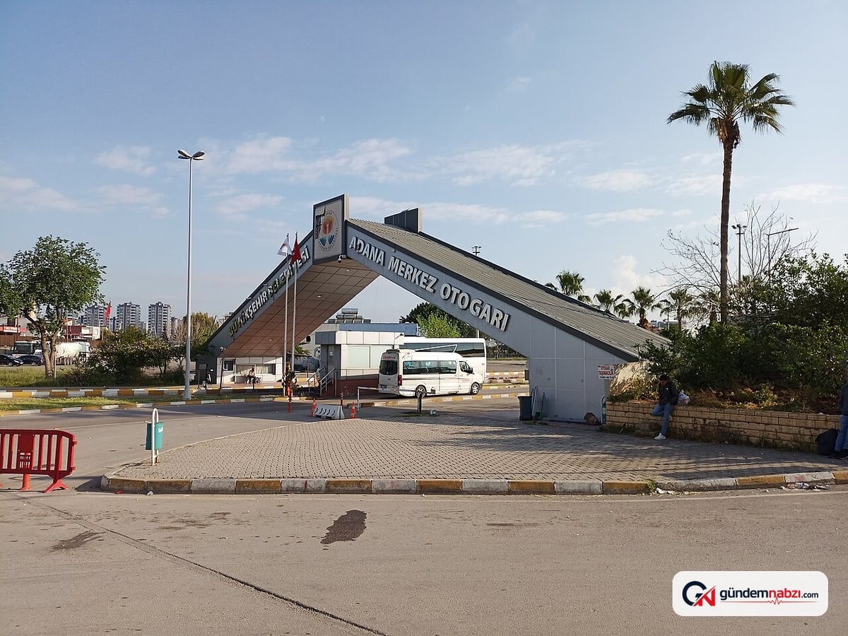 Adana'da trafikte tartıştıkları kişi hakim çıktı, çift gözaltına alındı