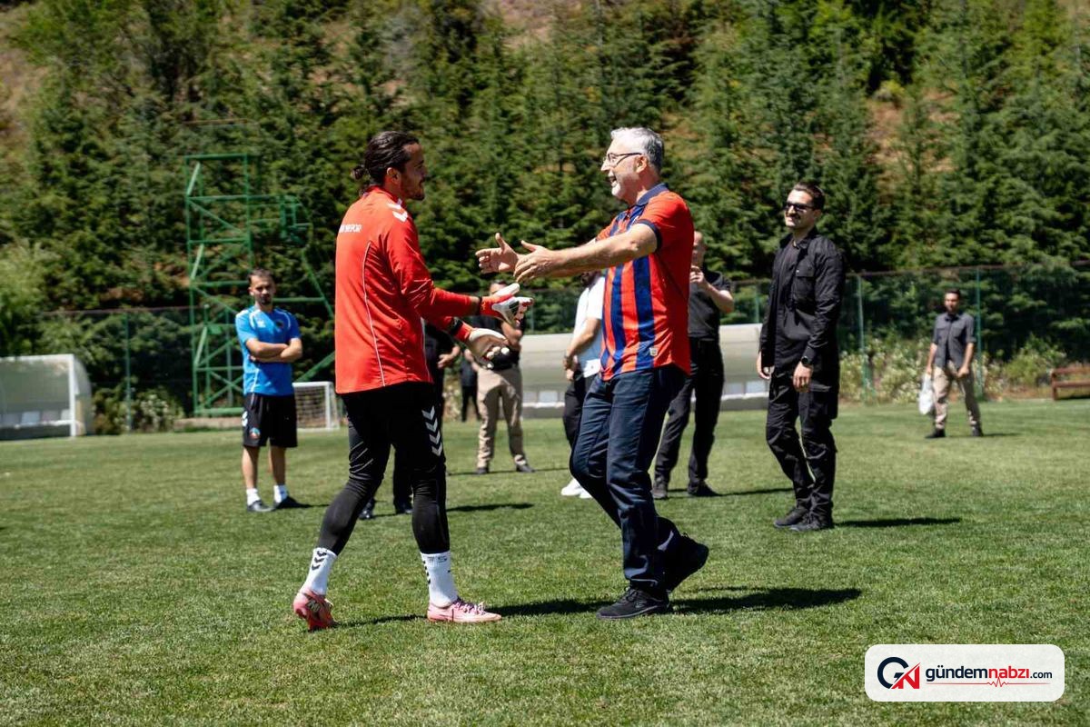 Bakan Işıkhan'dan Mardin 1969 Spor'un Bolu kampına ziyaret