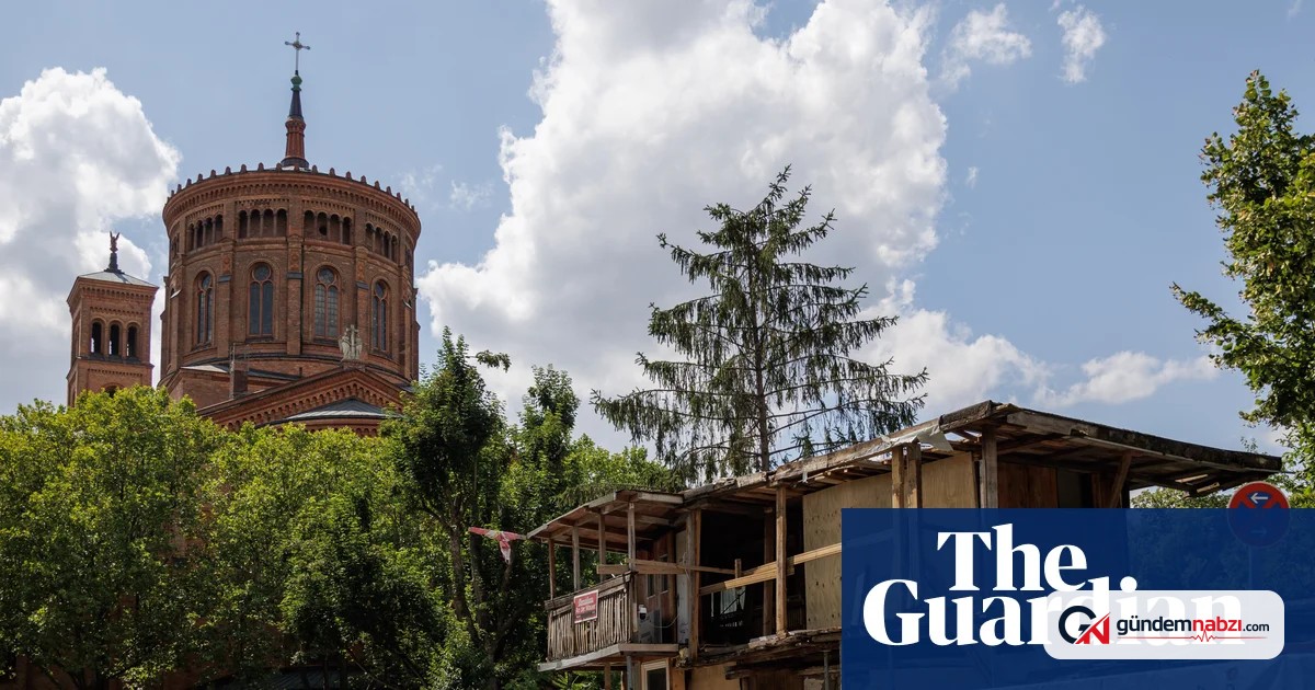 Berlin duvarı yanındaki Türk işçinin ağaç evi tehlikede