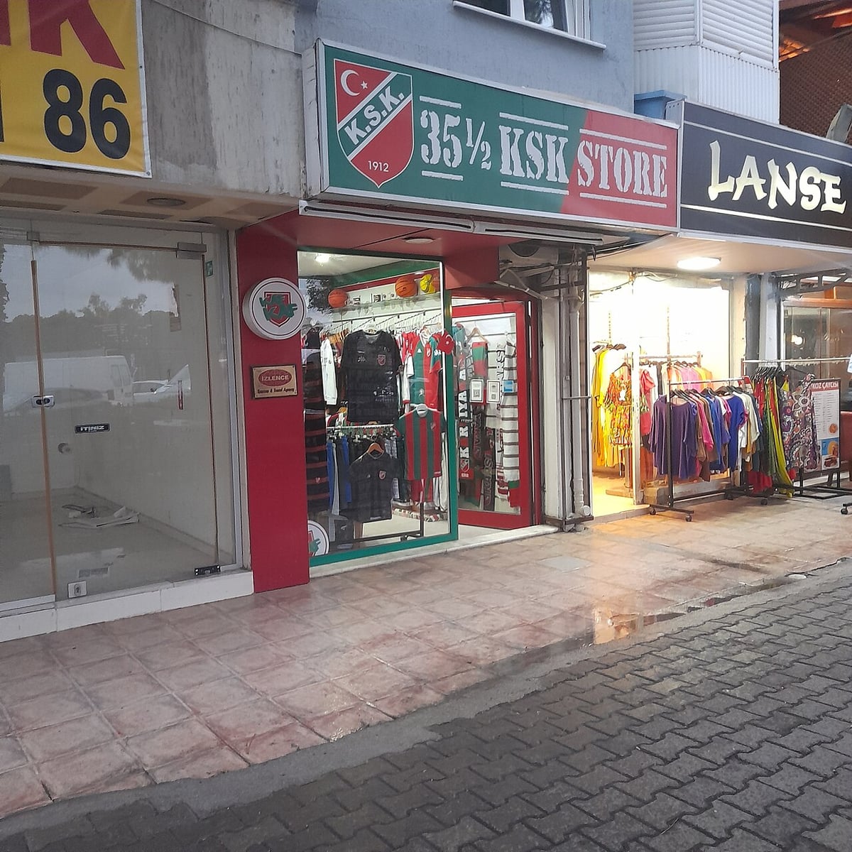Manisa FK'dan Karşıyaka'ya 2 milyon liralık bonservis icrası