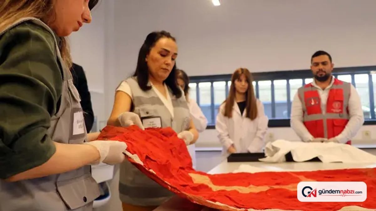 Kıbrıs Barış Harekatı'nda zarar gören Türk bayrağının restorasyonu başlıyor