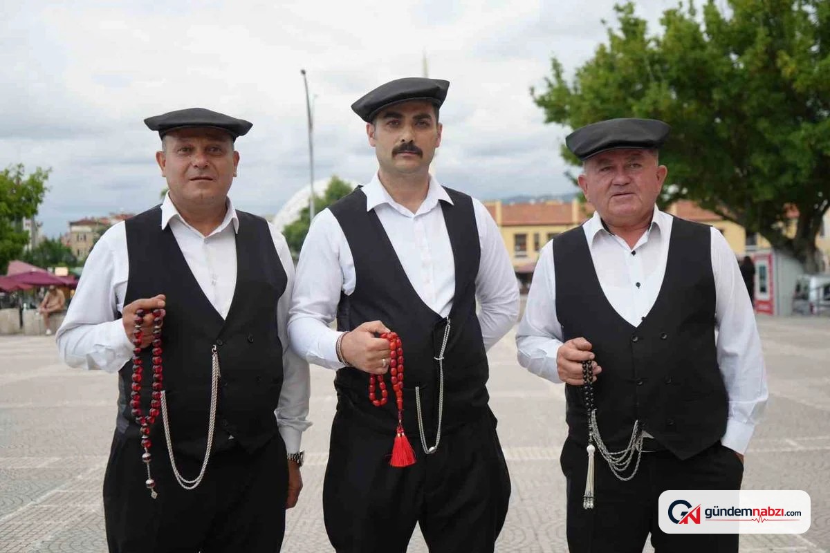 Samsun'da 'Çarşamba Beyleri' geleneksel kıyafetleri yaşatıyor