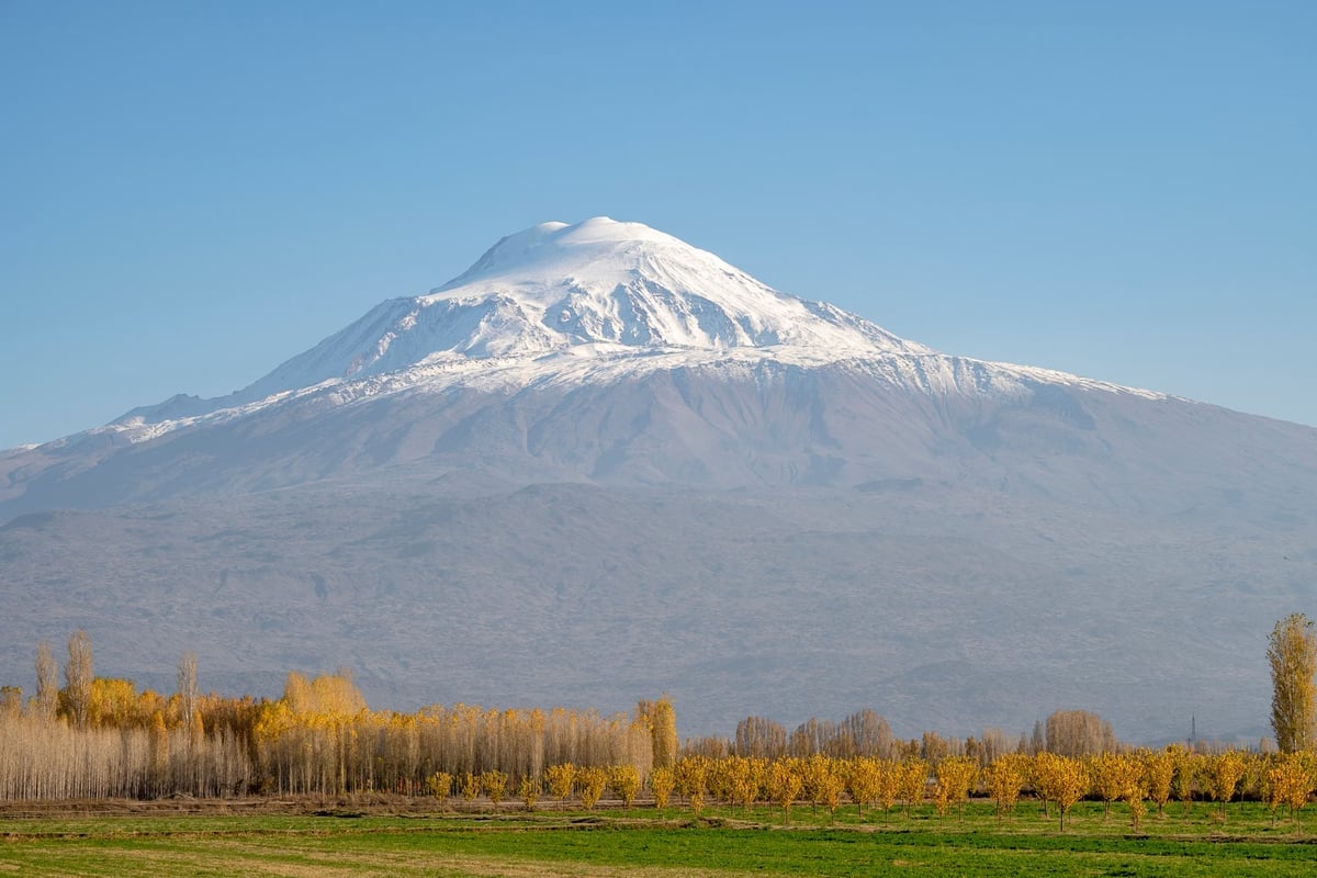 Iğdır'da 40 derece, Ağrı Dağı'nda bahar havası