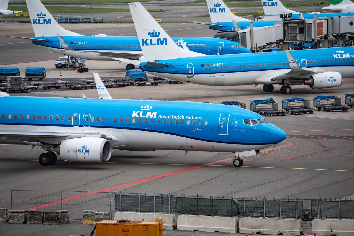 Hollanda'daki Schiphol Havalimanı deniz seviyesinin altında hizmet veriyor