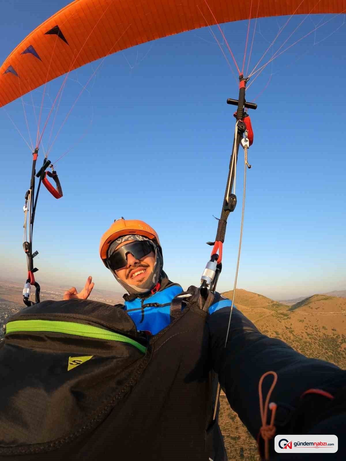 Genç pilot 160 kilometre boyunca yamaç paraşütüyle uçtu