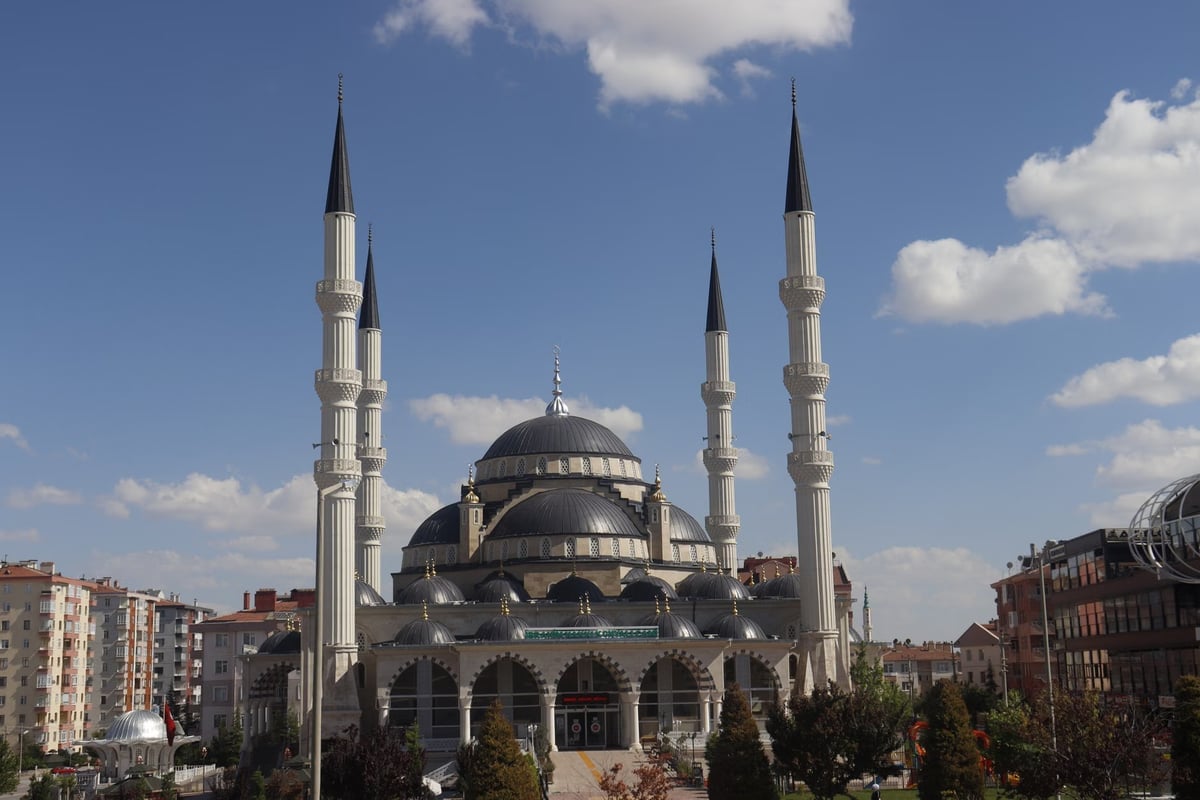 Mersin'de 19 okulda mescit yapılacak