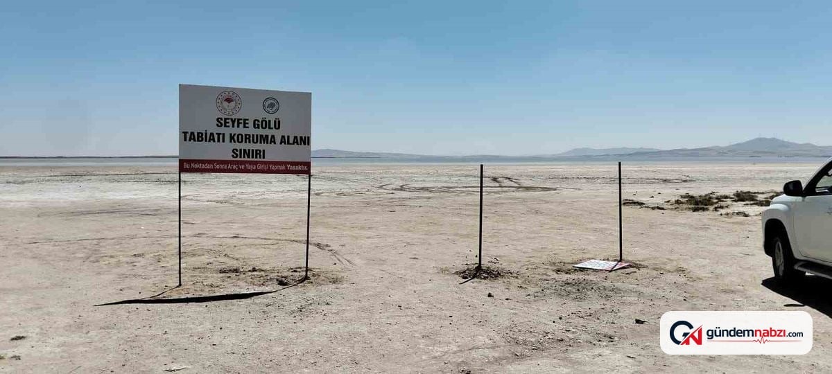 Kırşehir'de Seyfe Gölü'nün bilgilendirme tabelaları söküldü
