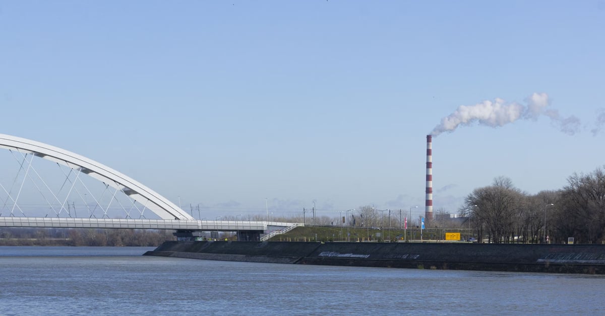 Romanya Donau Nehri'nde Taş patlattı