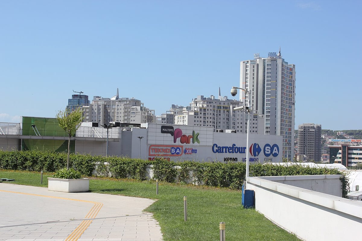 CarrefourSA hisseleri Aydın Grup'a geçti, alkol satışı durdu