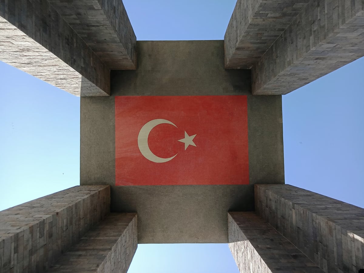 Gazeteci Barış Selçuk, 32. yılında Karabağlar'da anıldı