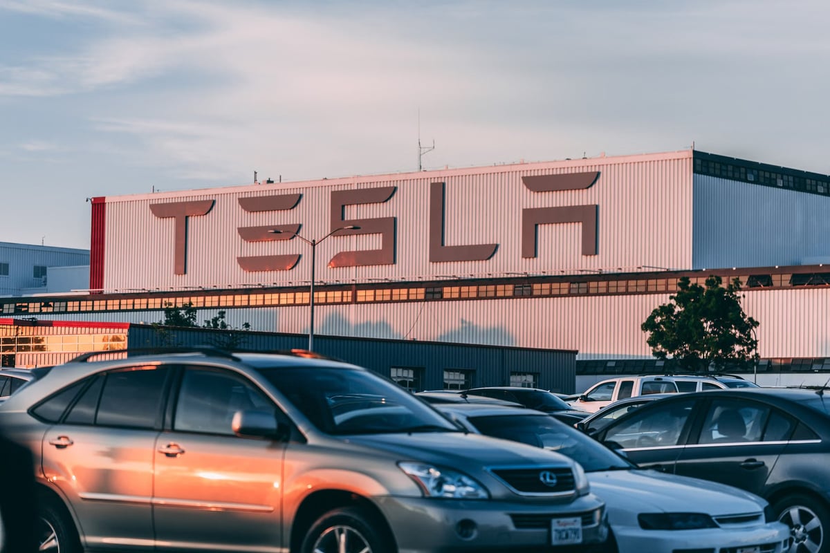 Tesla Türkiye'de yaz güncellemesini duyurdu: Türkçe Grok asistanı eklendi