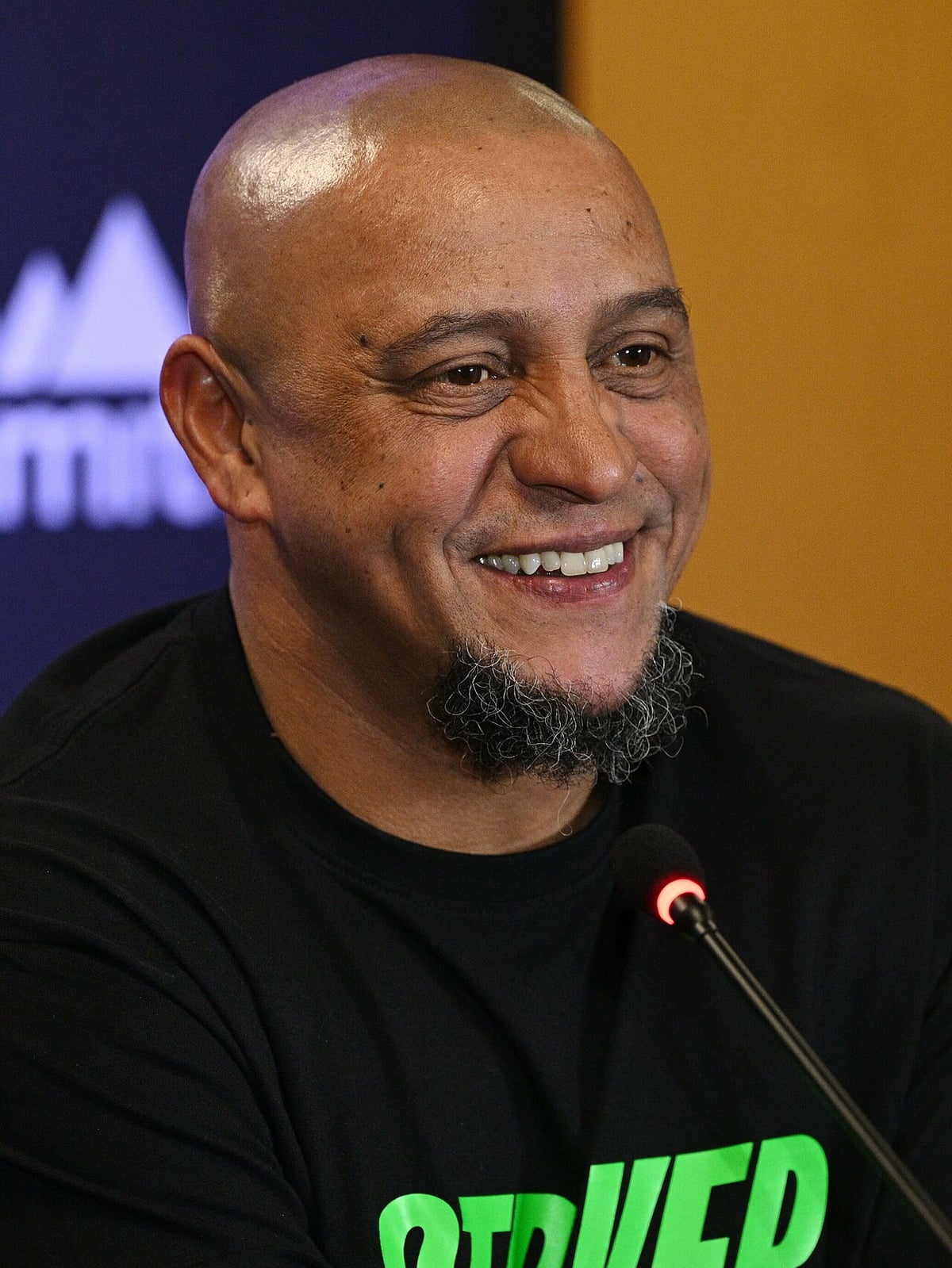 Roberto Carlos, Müslüman olduğu iddialarını yalanladı
