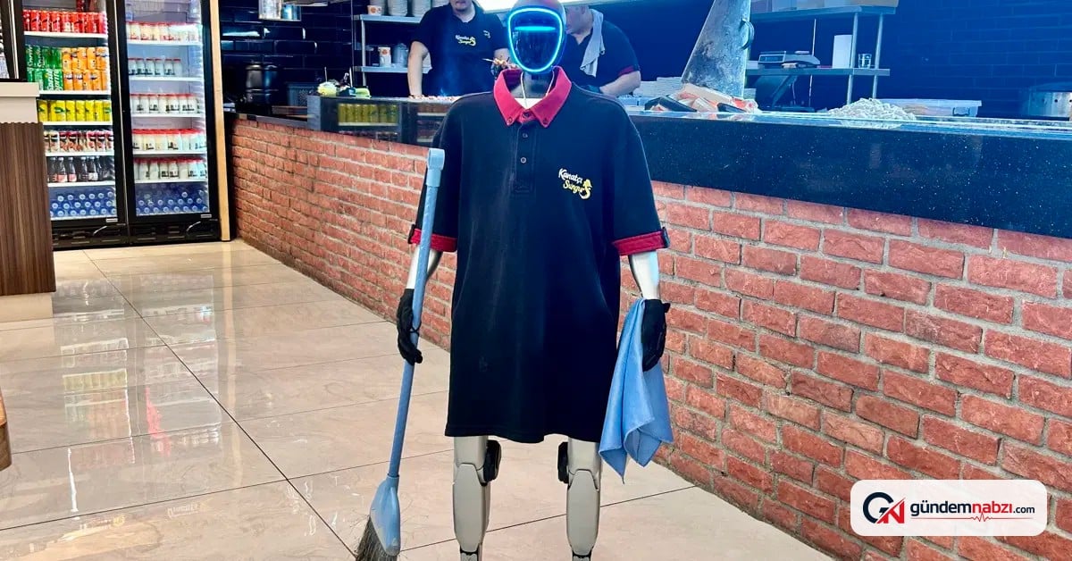 Robot garson Fiko, müşterilerin ilgi odağı oldu