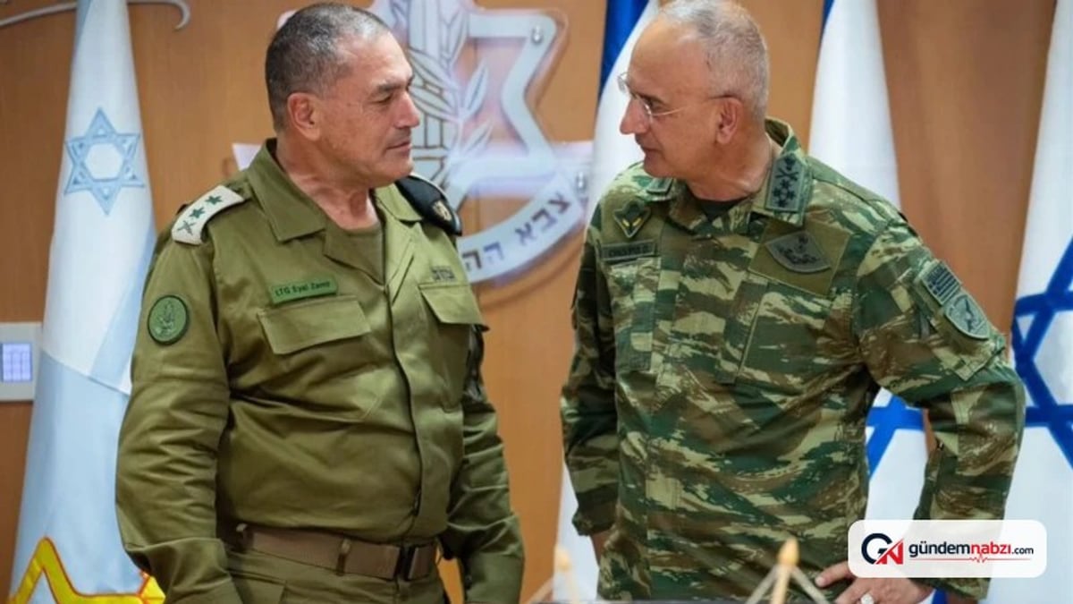 Yunan komutan Tel-Aviv'de İsrailli yetkililerle görüştü