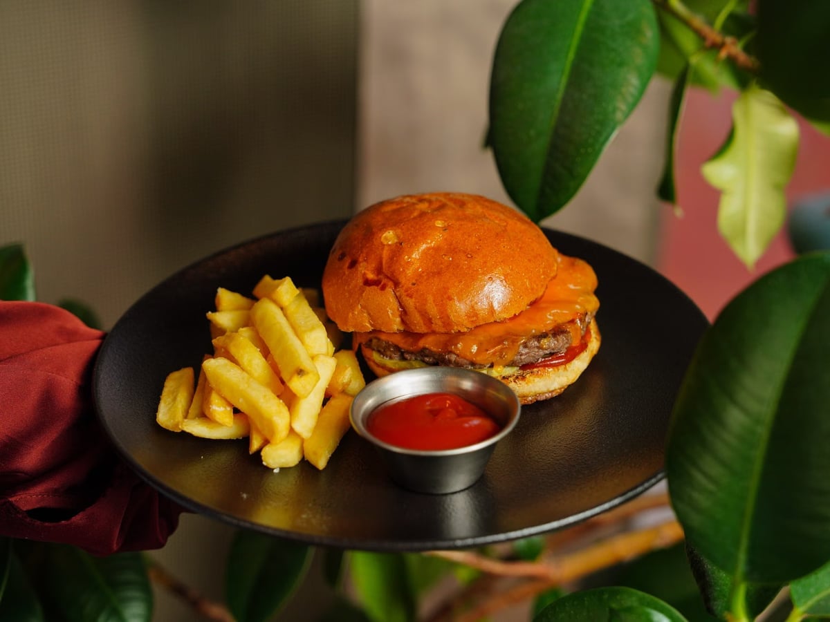 Ünlü fast-food şirketi Fat Brands iflas etti