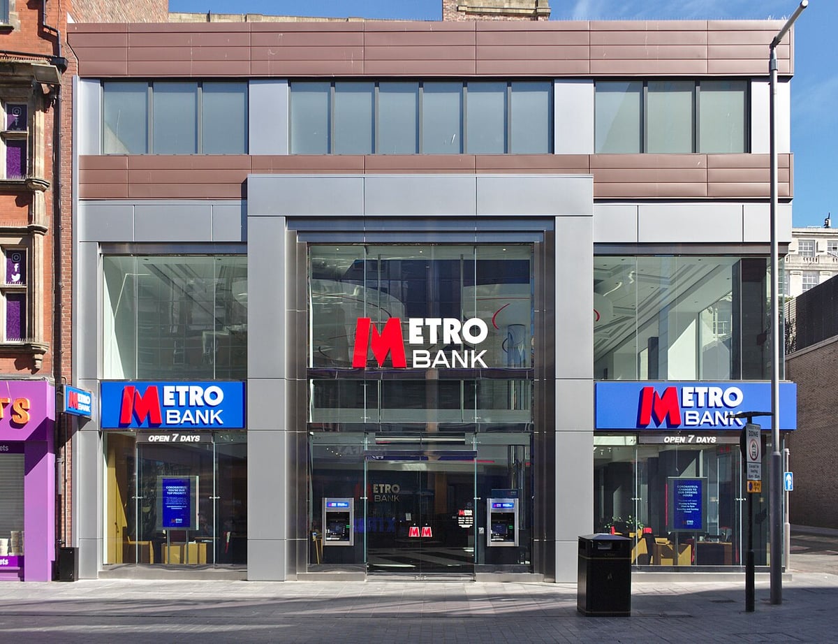 Metro bank müşterisi, yapay zeka dolandırıcılığı sonrası 14.000 £ geri almak için mücadele ediyor
