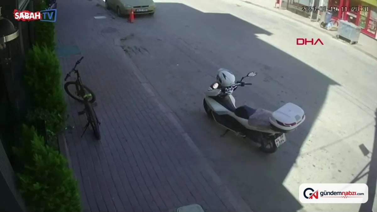 Bursa'da motosiklet kamyonetle çarpıştı: 2 kardeş yaralandı