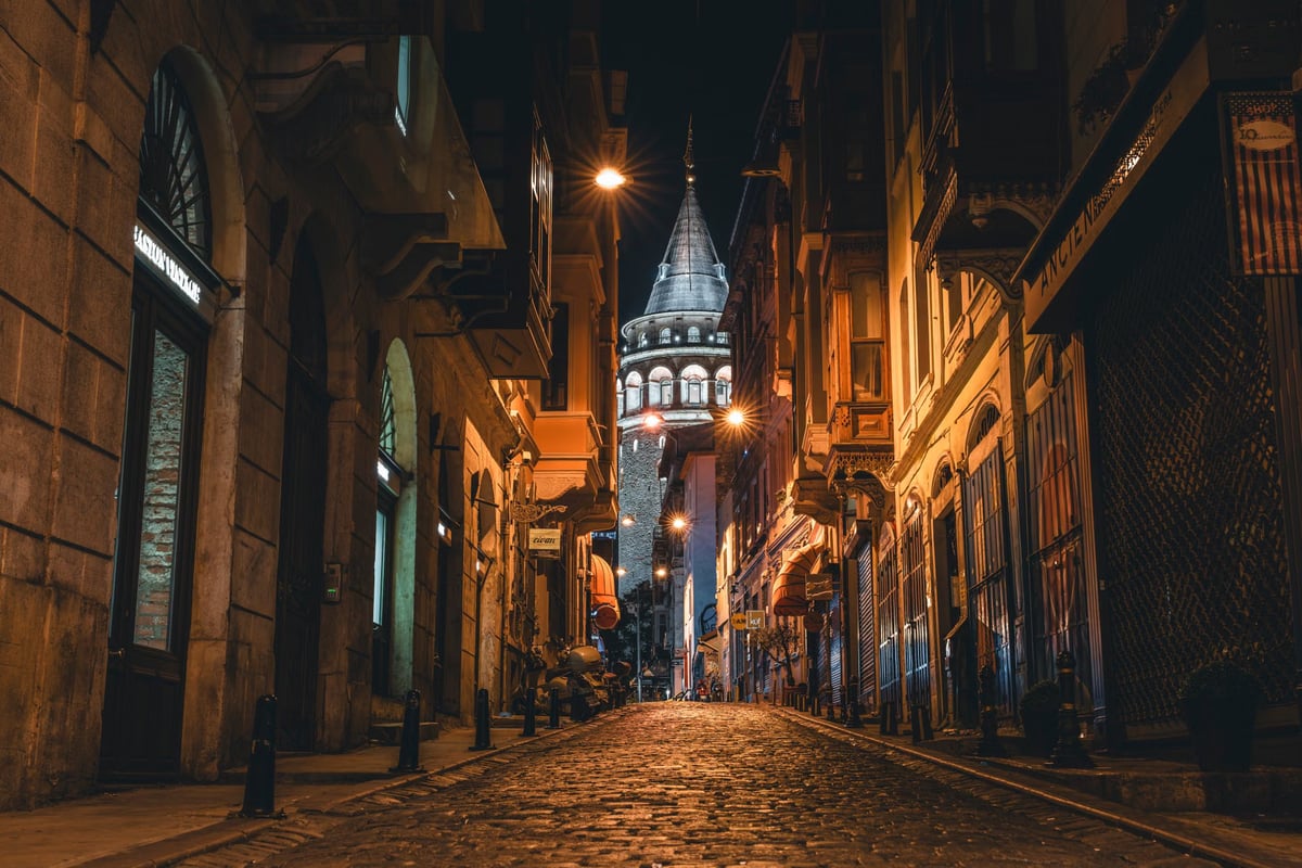 Meteoroloji, İstanbul için gece sıcaklık uyarısı yaptı